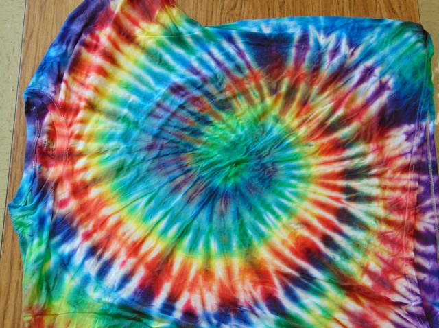tie-dyeing