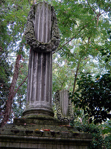 wreathed column