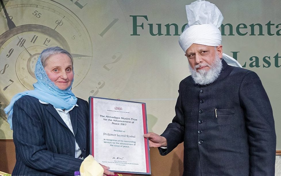World-leading paediatrician named as 2018 Ahmadiyya Muslim Peace Prize  winner