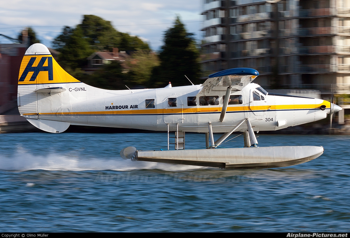 Harbour Air C-GVNL aircraft at Victoria Harbour, BC