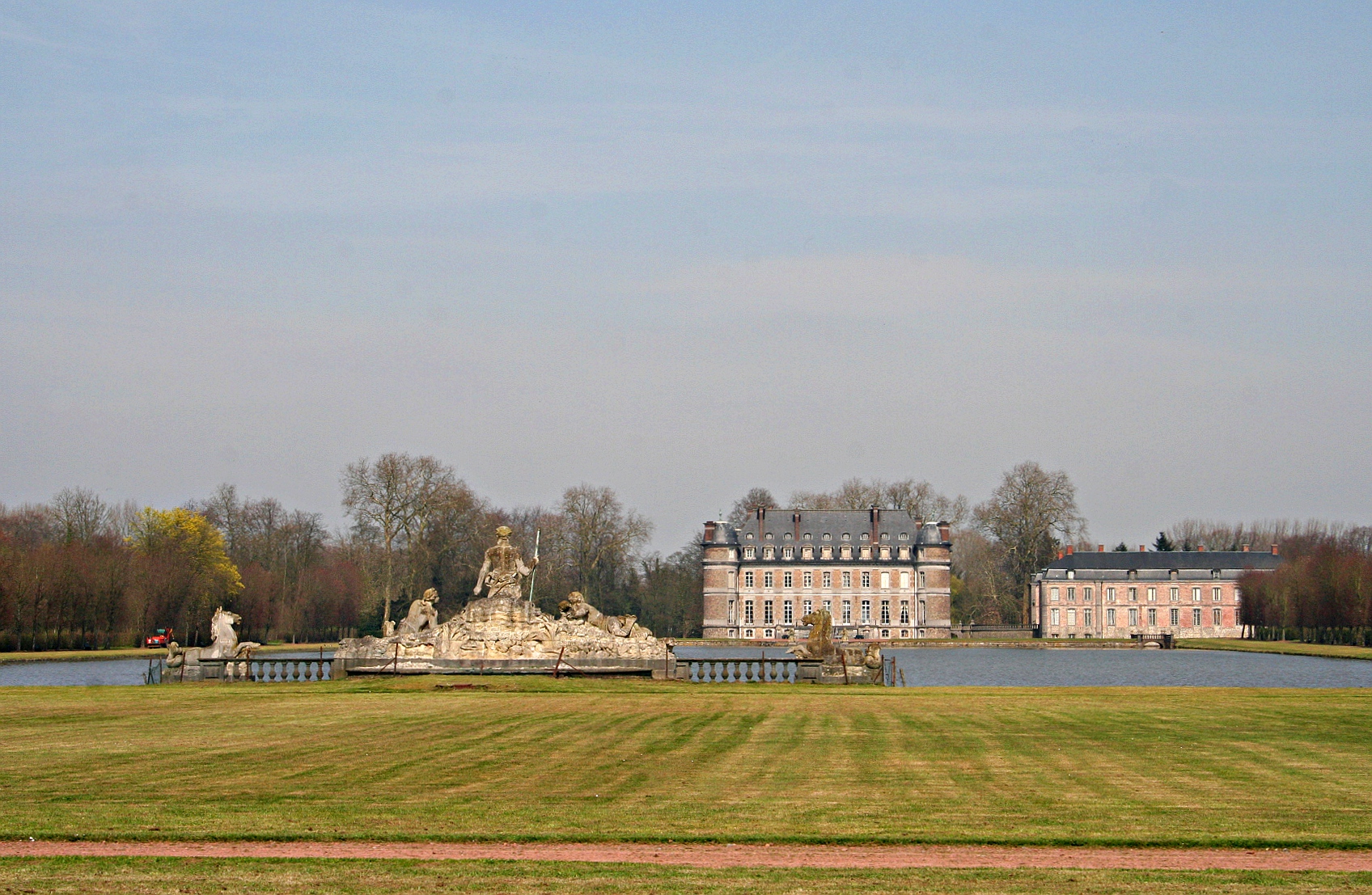 Archivo:0 Beloeil - Château des Princes de Ligne (1).JPG