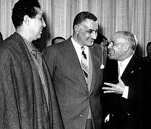 Ben Bella en una reunión con Gamal Abdel Nasser y Habib Burguiba en 1963
