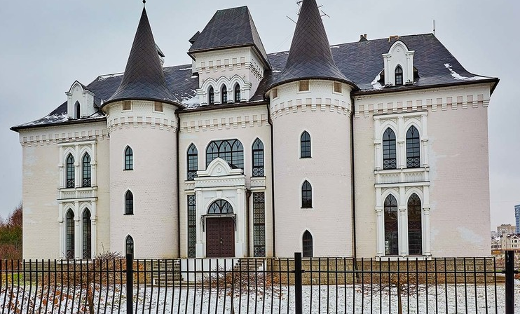Rent This Castle-Like Mansion In Russia For $33,000/Month! | Homes of the  Rich