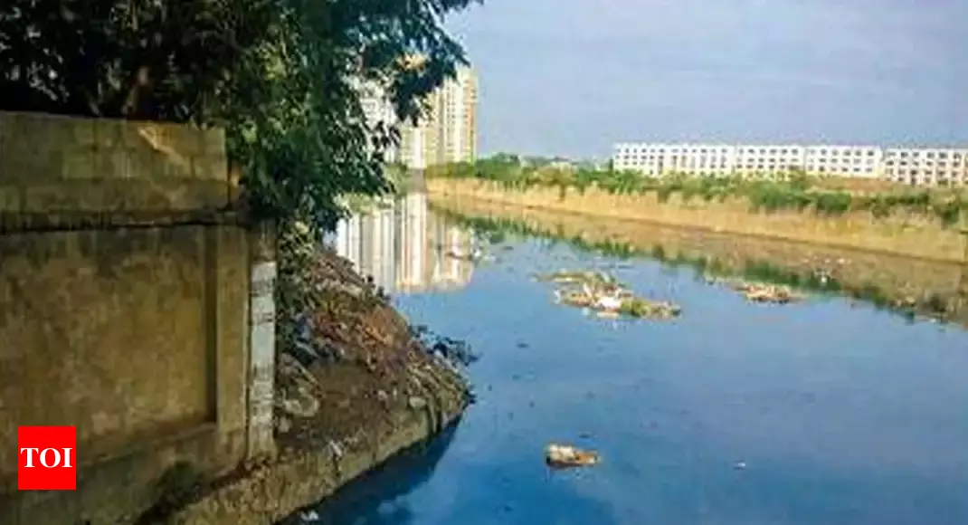 Chennai: Residents fear flooding, want Otteri canal desilted | Chennai News  - Times of India