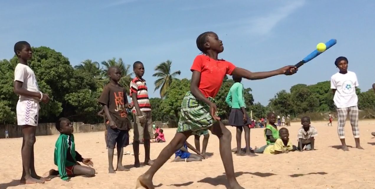 Baseball5 ayuda a poner el marcha el Programa Corre las Bases en Gambia