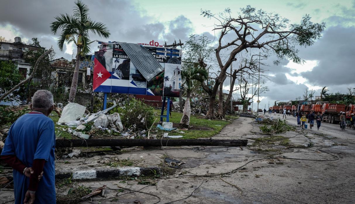 Casi 5.000 personas permanecen evacuadas en La Habana tras intenso tornado.  Foto: AFP